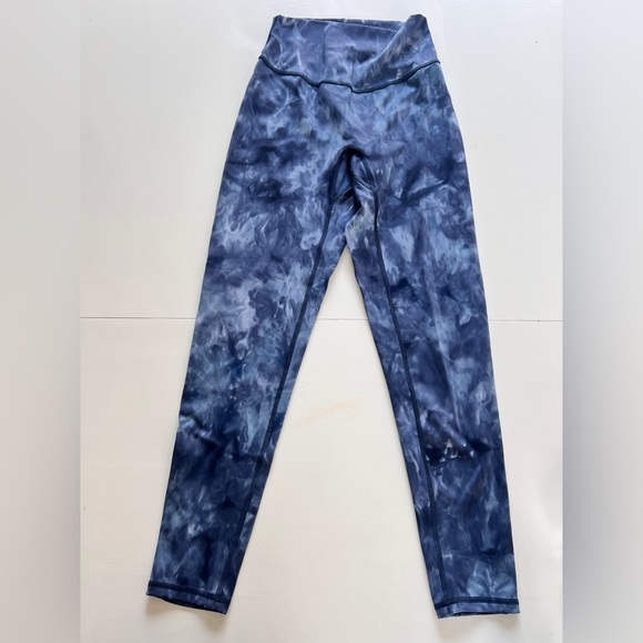 Gymshark Pants - Gymshark Elevate Lakeside Blue Spray
Dye Navy Blue Leggings size Small NWOT